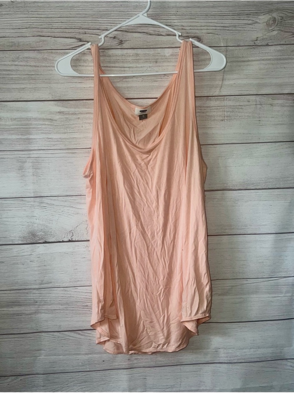 Old Navy Peach Scoop-Neck Women's Tank Top